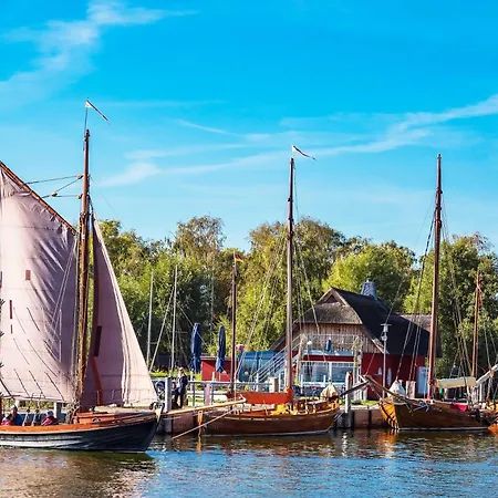 Wellenreiter - 5-sterne Mit Südbalkon Und Boddenblick Apartment Wustrow (Fischland)