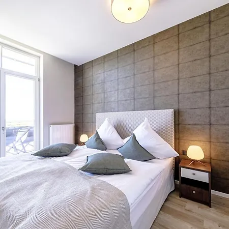 Wellenreiter - 5-sterne Mit Südbalkon Und Boddenblick